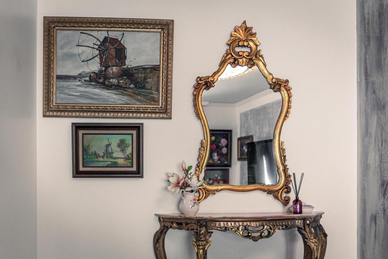The Gallery Guest House - Garden And Garage Veliko Tarnovo Buitenkant foto