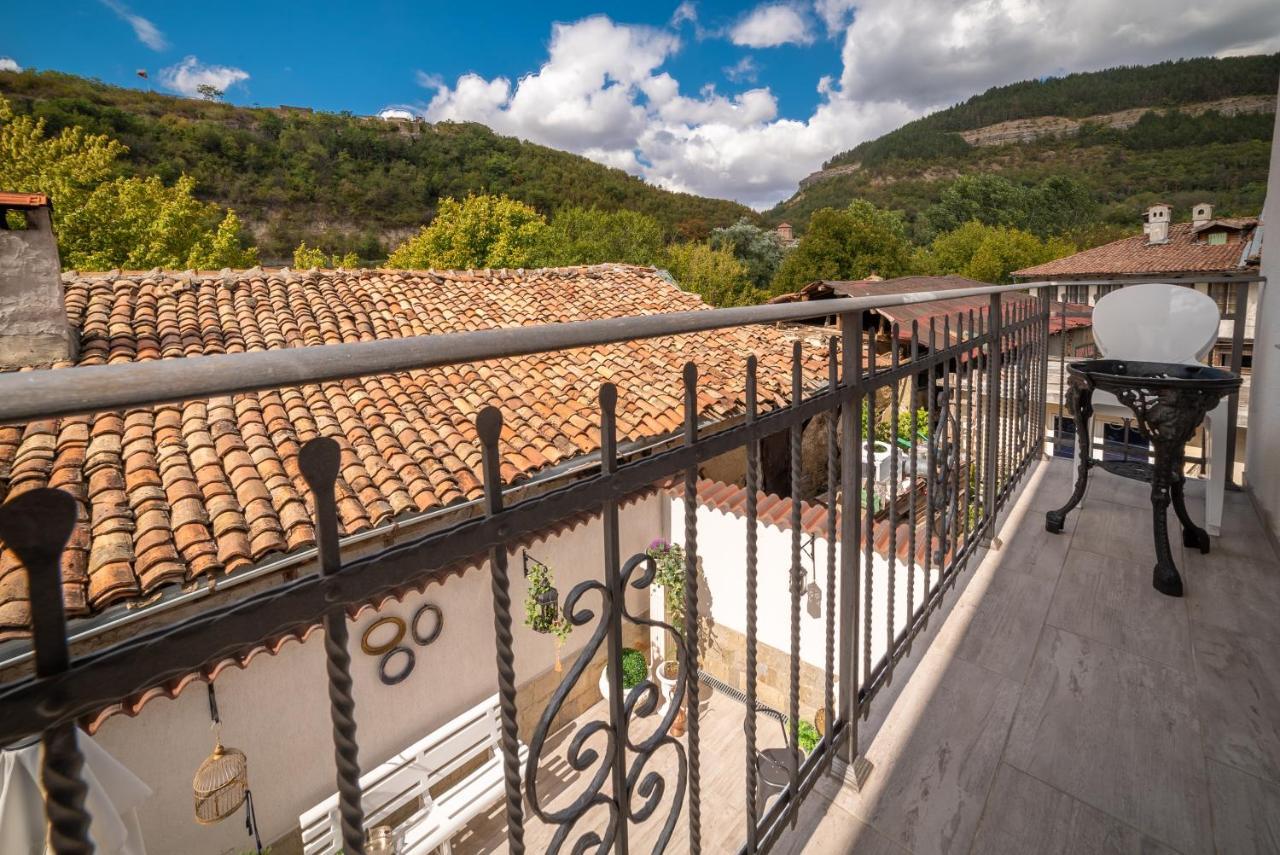 The Gallery Guest House - Garden And Garage Veliko Tarnovo Buitenkant foto